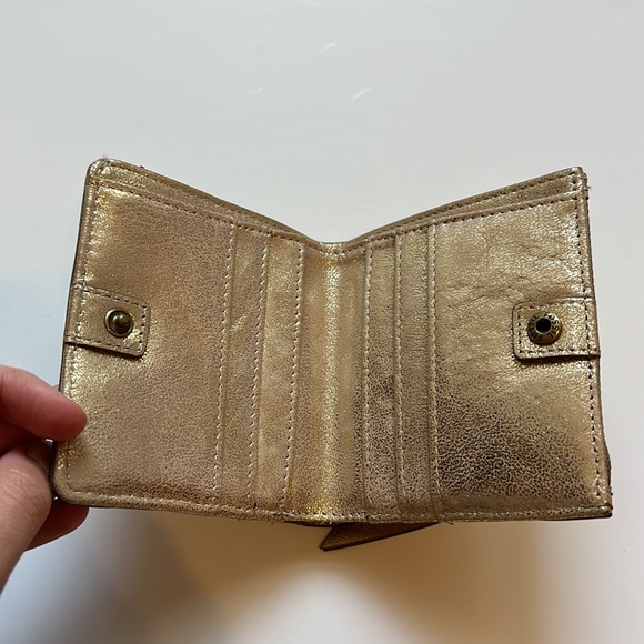 Wallet - Picture 1 of 6